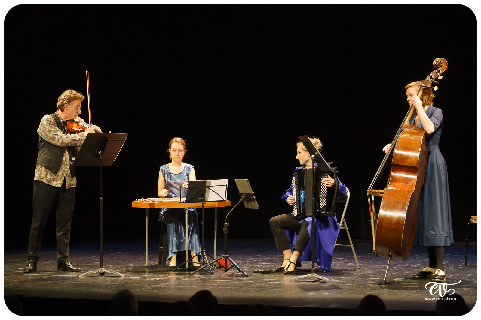 CENT-VINGT (LA PHILHARMONIE DE POCHE)